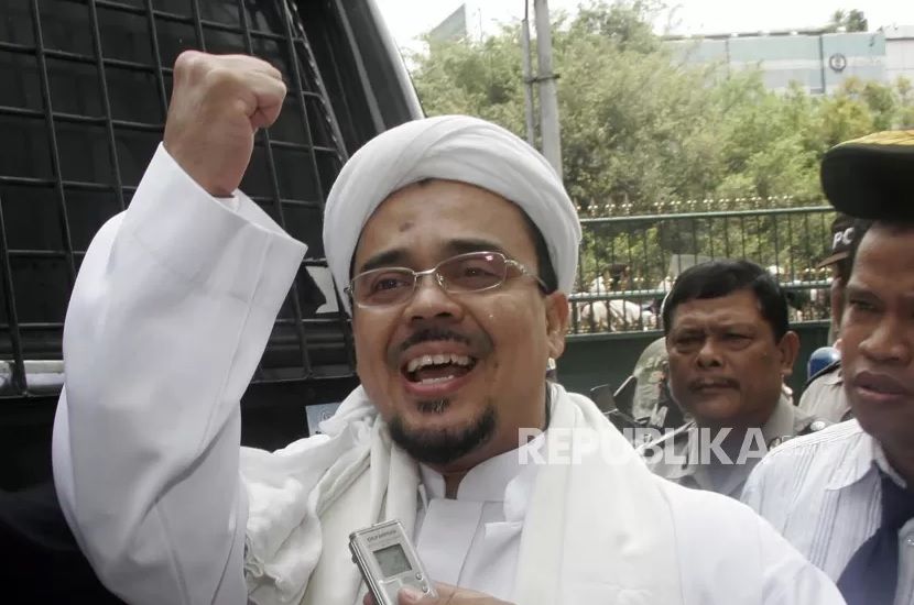 Habib Rizieq Shihab (HRS)