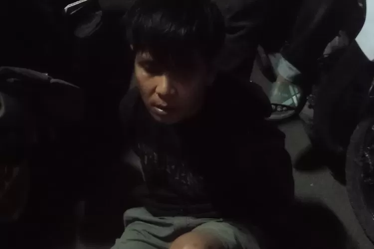 Pelaku curanmor di sejumlah lokasi di wilayah Depok dan Bogor ditangkap Polsek Cimanggis, Kota Depok Kamis (22/5). (DOKUMEN POLSEK CIMANGGIS)