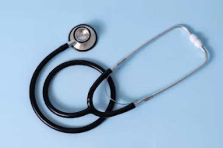 Foto ilustrasi stetoskop - Ketum IDI sebut dokter bekerja di bawah sumpah etika dokter. (Unsplash/Etactics Inc)