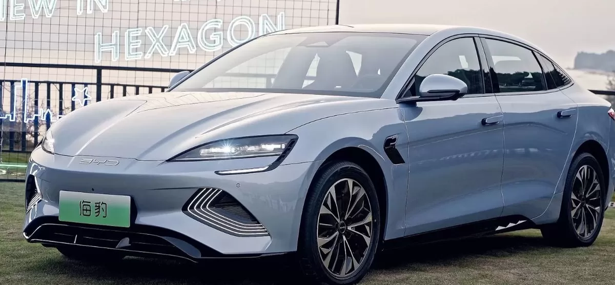BYD Atto 4 sebagai SUV listrik terbaru. 