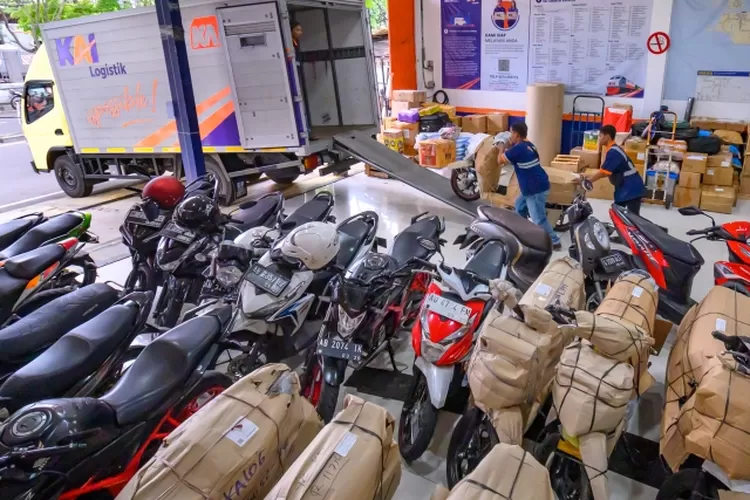 Ingin Kirim Sepeda Motor Lewat KA Logistik untuk Mudik Lebaran 2025 Perlu Biaya berapa? (kalogistics.co.id)