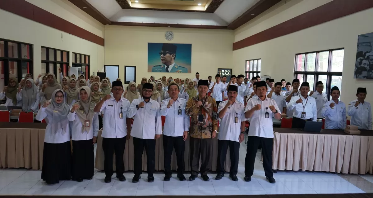Peserta workshop teknik penulisan bagi guru PAI dari jenjang sekolah dasar hingga menengah atas yang diselenggarakan Kemenag dan Disdik Kota Blitar (SketsaNusantara.id/As ad Choirudin)