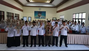 Kemenag - Disdik Kota Blitar Gelar Workshop, Ajak Guru Terbitkan Buku Antologi