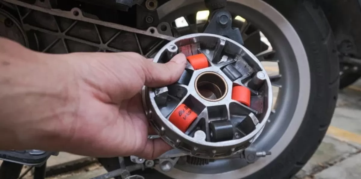 Roller motor berkualitas dapat meningkatkan perfoma kendaraan.(foto:suzuki.co.id)