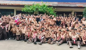 Pesepakbola Asal Brazil Motivasi Siswa SMPN 28 Depok