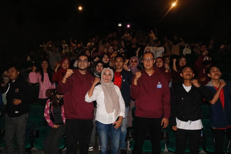 Ayep Zaki dan Bobby Maulana Nonton Film di Bioskop Moviplex Sukabumi Bareng Kaula Muda 