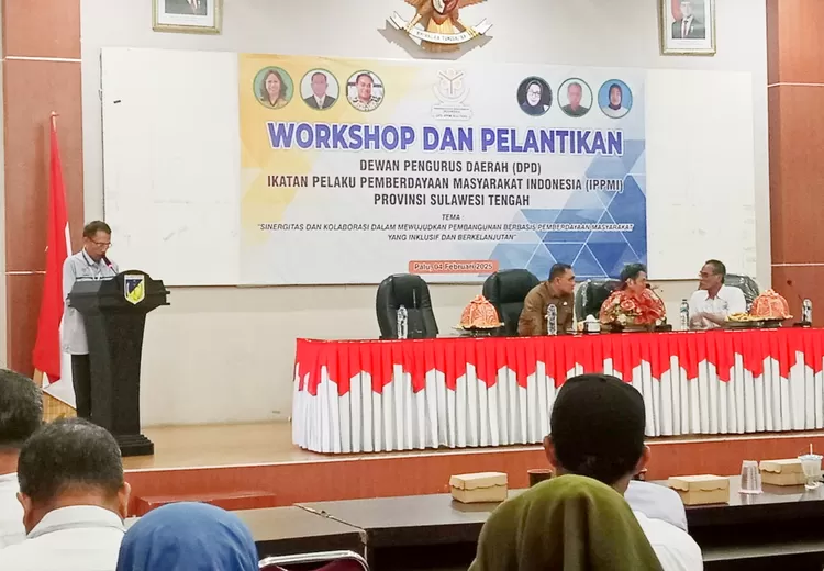 Ketua DPD IPPMI Sulteng, Dr Amilin A Bulungo, saat memberikan sambutannya di kegiatan workshop dan pelantikan pengurus IPPMI Sulteng, Selasa 4 Februari 2025. 