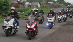 Komunitas Sepeda Honda Tasikmalaya Meriahkan Balapan Honda Dream Cup 2023