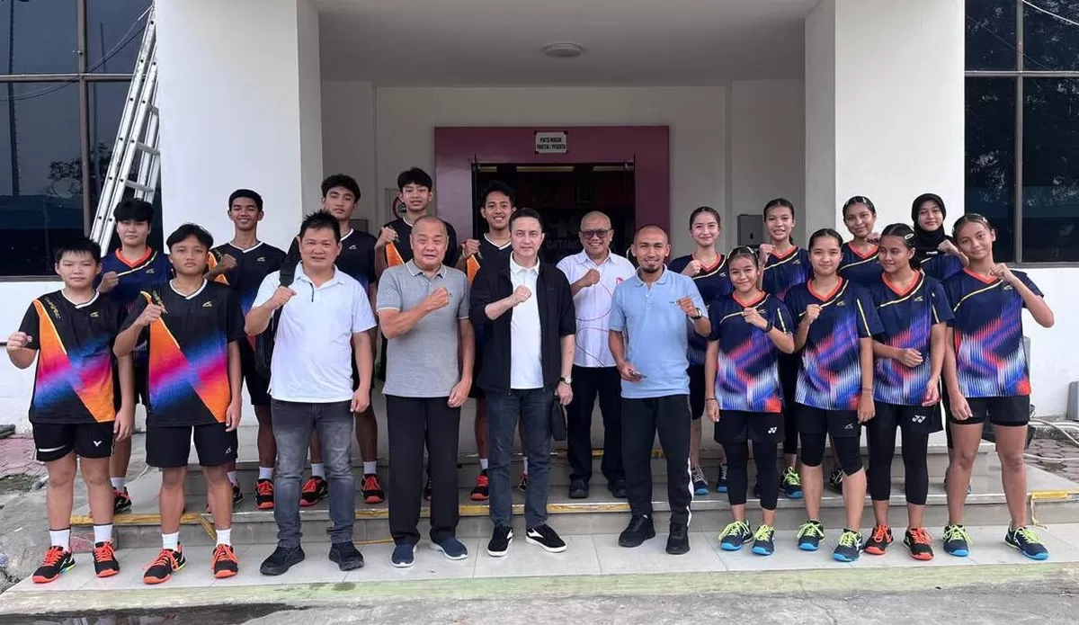 PBSI meninjau para atlet yang berada Pelatnas Wilayah Timur, Medan, Sumatera Utara akhir pekan ini. PBSI diwakil oleh Sekjen Ricky Soebagja. 