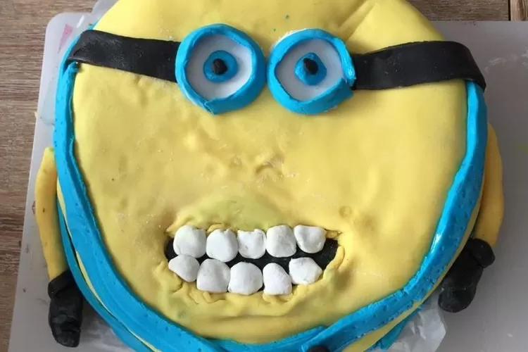 Kumpulan Gambar Ugly Cake Prank Kue Jelek Trend Tiktok Yang Viral