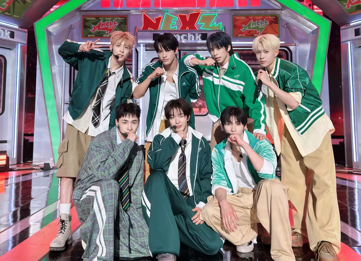 Single Album NEXZ 'Mmchk' Melampaui Penjualan 444 Ribu di Minggu Pertama Setelah Dirilis (JYP Entertainment)