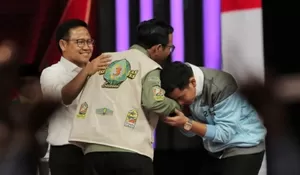 Gibran Dituduh Lecehkan Mahfud MD, Nursron Wahid : Kalau Melecehkan, Masa Cium Tangan sih?