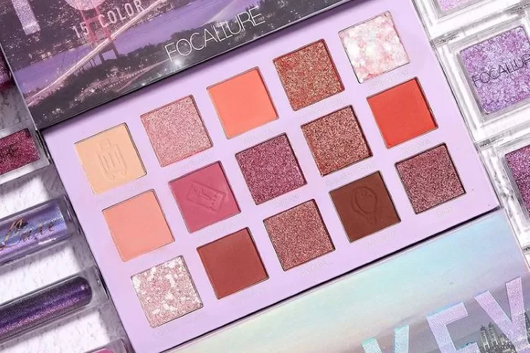 Ilustrasi 10 tips memilih eyeshadow pallete. (instagram/@focallurebeauty)