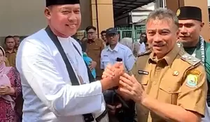 Fokus Ibadah ke Tanah Suci, Tri Adhianto Resmi Serahkan Kemudi Pemerintahan Kota Bekasi ke Harris Bobihoe
