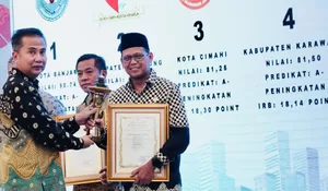 Wakil Walikota Depok Imam Budi Hartono Menerima Anugrah Improvement Reformasi Birokrasi 5 Terbaik Se-Jabar
