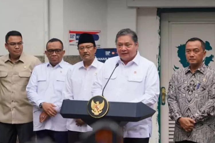 Menko Bidang Perekonomian Airlangga Hartarto menyebut ada 1.666 perusahaan telah membuka 26.000 lowongan untuk peserta program Magang Nasional. (Instagram/airlanggahartarto_official) (Instagram/airlanggahartarto_official)