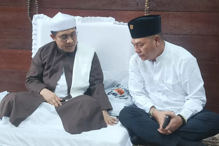 Nikson Nababan bakal calon Gubernur Sumut silaturahmi ke Tuan Guru Besilam Langkat