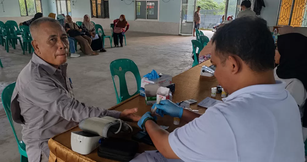 Pemeriksaan kesehatan, konsultasi medis, hingga obat gratis tersedia dalam program Mobil Sehat PT TIMAH di Belitung Timur.