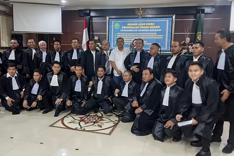 pelantikan advokat mantan Kapolres Pelabuhan Belawan Ikhwan Lubis