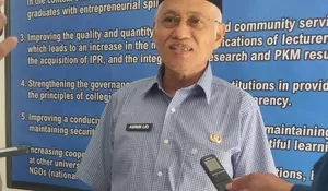 Tegaskan Tak Maju di Pilrek UHO, Asrun Lio Fokus Pada Pengabdian Akademik