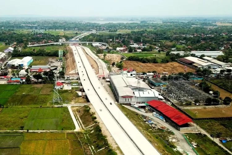 Ilustrasi jalan tol di Sumatera Selatan yang juga rangkaian mega proyek Jalan Tol Trans SUmatera (JTTS). Jalan tol ini gagal diselesaikan di tahun 2024 ini. (Instagram: pupr_bpjt)