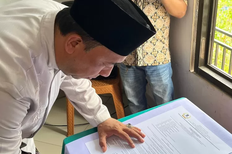 Gedung Sekretariat Baru RW3 yang terletak di Jalan Masjid Al Hidayah, RT2/3, Kelurahan Bedahan, Kecamatan Sawangan, Kota Depok, Jumat (21/11). (RISKY DWI LESTARI/RADAR DEPOK)