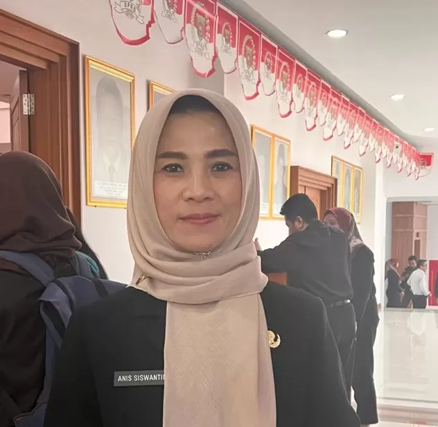 Kepala Satpol PP Samarinda Anis Siswantini menjelaskan pola pengamanan malam Natal dan Tahun Baru yang dipusatkan di kawasan Teras Samarinda. (IST)