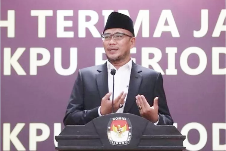 Tak Sampai Satu Menit Terpilih Jadi Ketua KPU 2022-2027, Hasyim Asy'ari ...