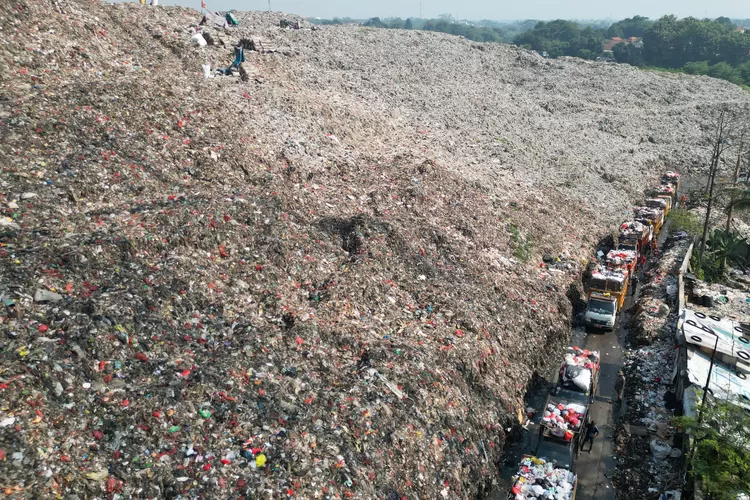 Gunungan sampah setinggi 20 meter yang berada di TPA Cipayung, Kota Depok. (UPTD TPA Cipayung Kota Depok)