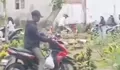 Viral Video Warga Jember Lewati Area Pemakaman, Kepala Desa Kaliwining Ungkap Akar Masalah