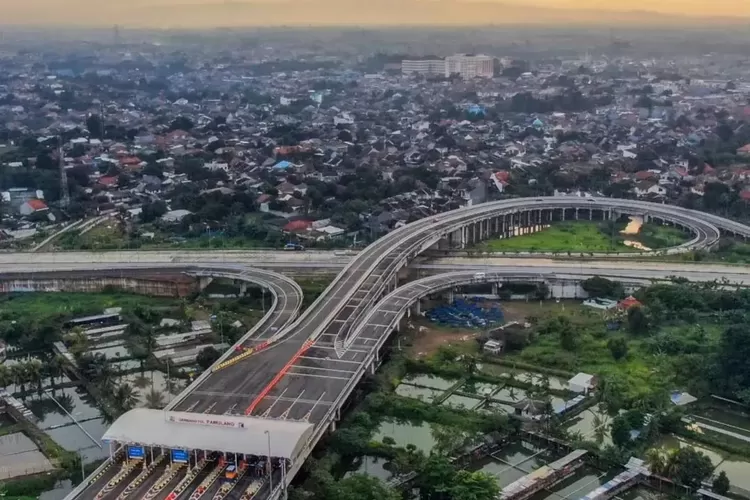 Jalan Tol Serpong-Cinere yang sempat mengalami mankrak selama 15 tahun, kondisi ini mirip seperti yang dialami oleh Jalan Tol Padang-Sicincin di Sumatera Barat (Instagram: PUPR BPJT)