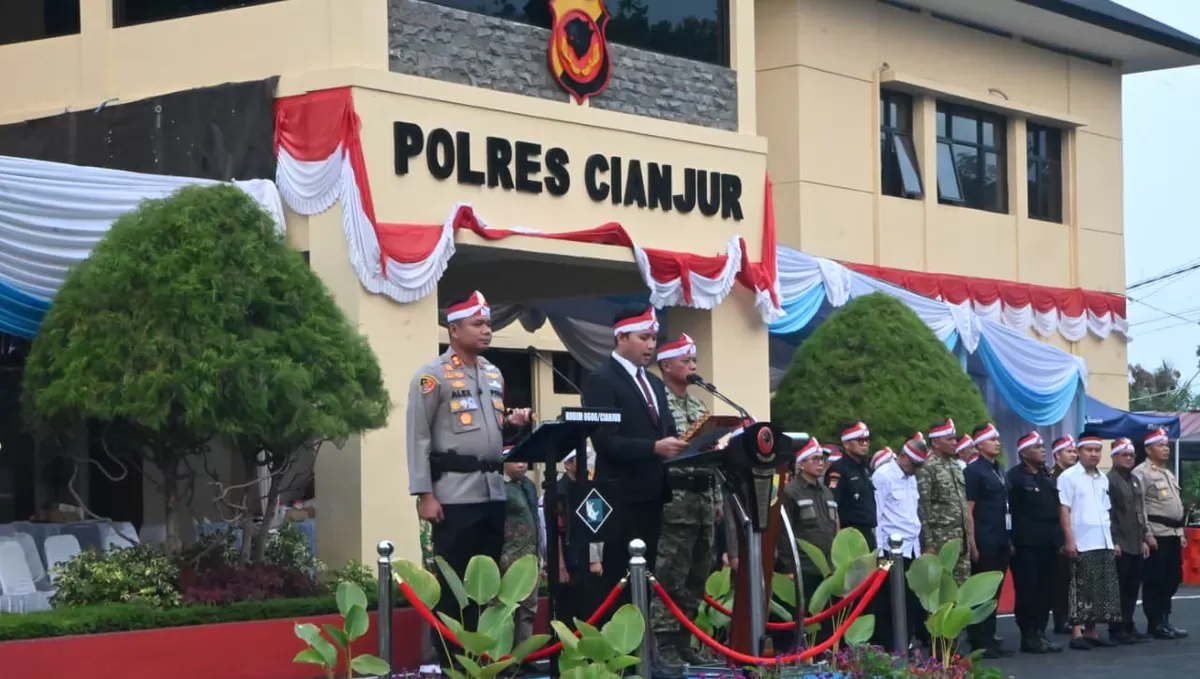 Gelaran Apel Kebangsaan dan membacakan Deklarasi Jaga Rawat Jawa Barat demi menjaga kondusivitas wilayah menjelang peringatan HUT Kemerdekaan RI. (FOTO: Ist)