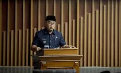 Wali Kota Bandung Sampaikan Raperda Perubahan APBD 2025, Belanja Daerah Naik 7 Persen