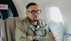 Benarkah Ahmad Sahroni Ditangkap saat Pulang dari Singapura?