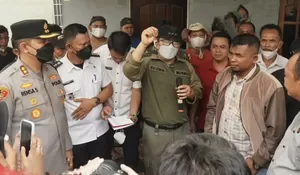 Redam Amarah Warga Pancaroba, Bupati Kubu Raya Turun Tangan Turunkan Debu Trans Kalimantan