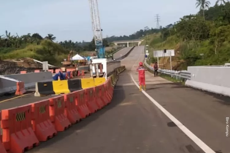 Ilustrasi pembangunan Jalan Tol Sigli-Banda Aceh di Provinsi Aceh yang pengadaan lahannya akan dipecepat. Rangkaian Jalan Tol Trans Sumatera (JTTS) ini diharapakan dapat selesai sebelum PON ke-21 tahun 2024. (Instagram: kemenpupr)