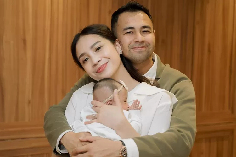Raffi Ahmad dan Nagita Slavina ungkap awal mula pengasuhan Baby Lily, dari doa malam Lailatul Qadar hingga keputusan merawatnya. (Instagram @raffinagita1717)