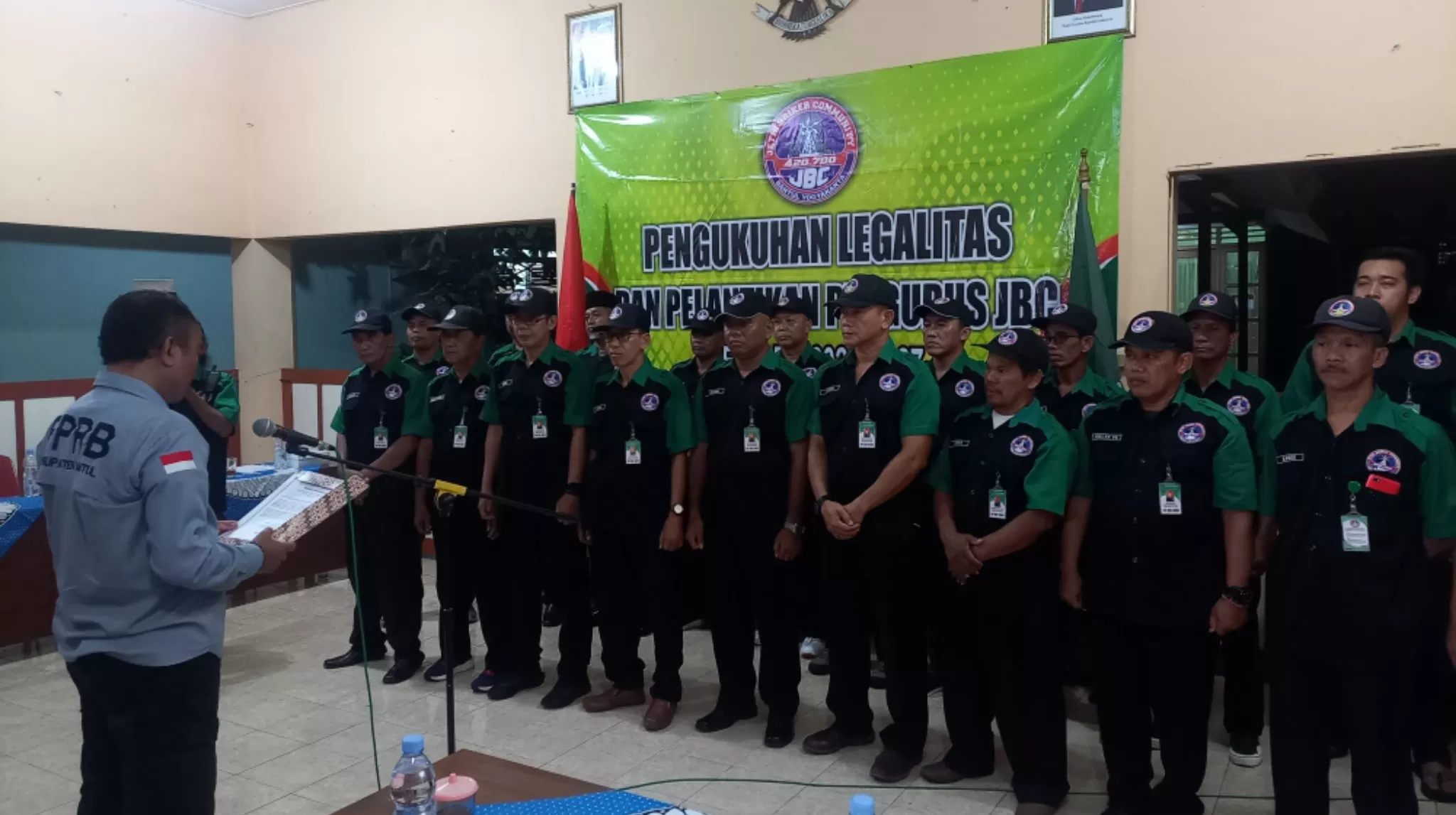 Pelantikan anggota JBC oleh Ketua FPRB Bantul. (Foto: Gusgit)