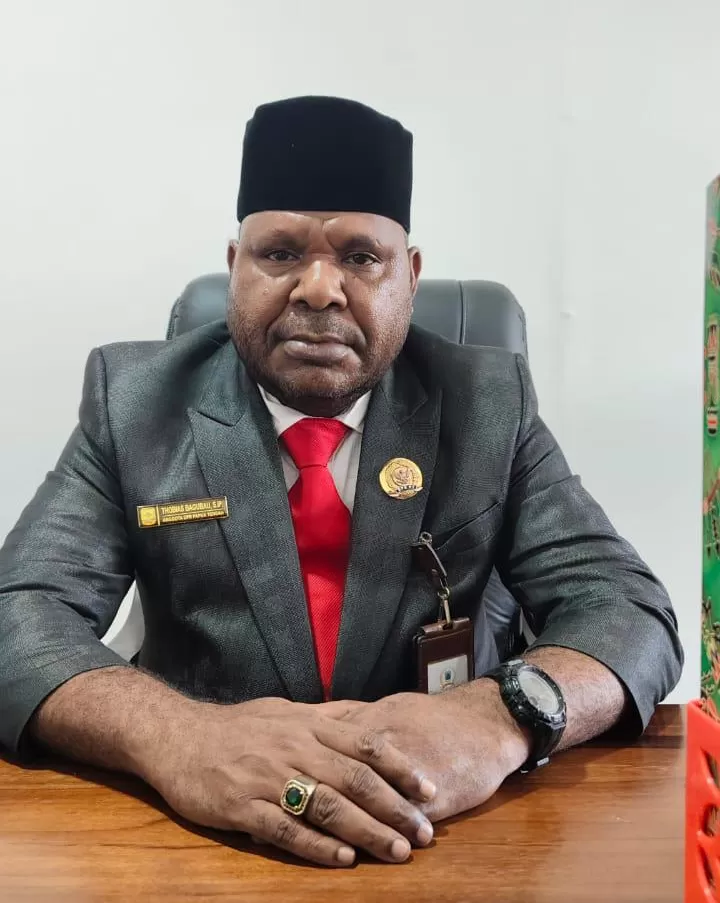 Anggota DPR Papua Tengah, Thobias Bagubau. (Ceposonline.com/Istimewa).