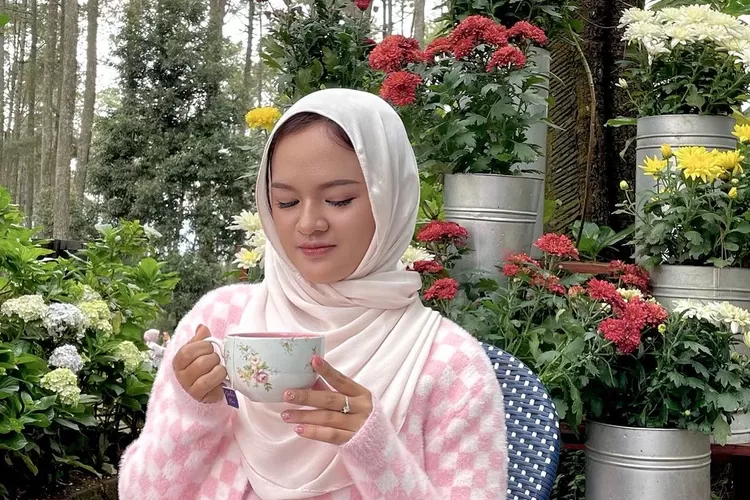 Orchid Forest Cikole Lembang punya ribuan tanaman Anggrek (Sumber : Instagram @angellisa___)