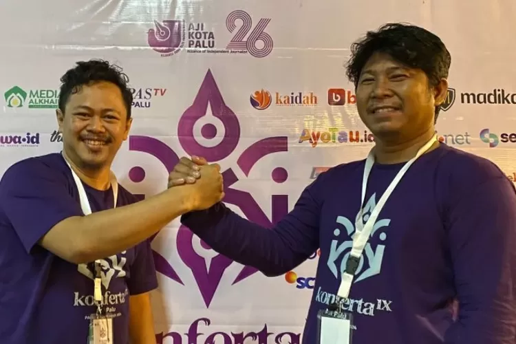 Agung Sumanjaya dan Aldrim Thalara, terpilih menjadi Ketua dan Sekretaris AJI Palu yang baru, periode 2024 - 2027. (Foto: Abdee Mari).