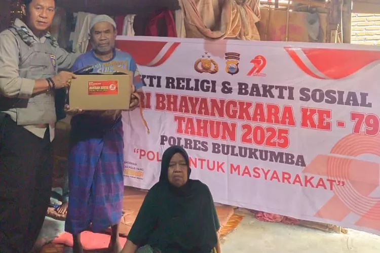 Aiptu Jusman, Bhabinkamtibmas Desa Padang dan Desa Bontoraja.
