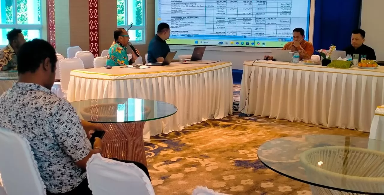 Laporan dari Pemerintah Daerah Kabupaten Waropen yang disajikan dalam pertemuan MCSP di Jakarta beberapa waktu lalu. (PEMKAB WAROPEN)