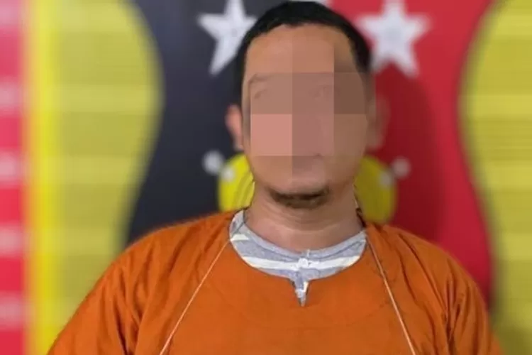 Pelaku pembobol toko ponsel di Padangsidimpuan yang ditangkap polisi. (Realitasonline.id - RI)