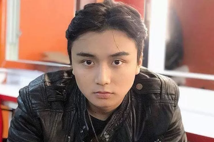 Leon Dozan terpantau menghapus seluruh postigan diinstagram usai diduga menganiaya sang kekasih (Instagram @leondozan.official)