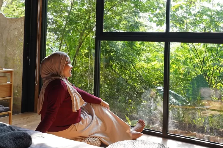 Menginap Estetik di Muni Forest, Hotel Bernuansa Alam di Bandung. (Foto/Instagram @muniforest.)