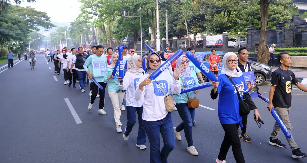 BRI Ahmad Yani Semarang Gaet Warga CFD dengan Promo FC Barcelona dan Qurban Digital