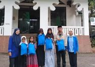 Gelar Aksi Berbagi Kasih, KOPRI PMII Cianjur Salurkan Paket Sembako untuk Yatim dan Lansia di Gedung PCNU