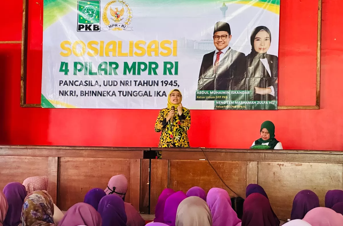 Pimpinan MPR RI dari Fraksi PKB Neng Eem Marhamah Zulfa Hiz sosialisasi 4 Pilar MPR di Sukaluyu, Cianjur. (FOTO: Ist)