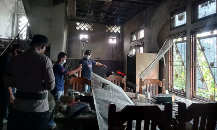 Bantah Isu Gudang Terbakar di Karangtengah Cianjur, Korban Tegaskan Api Hanya Menghanguskan Rumah Tinggal